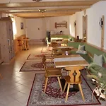 Gabl Gasthuis 3*