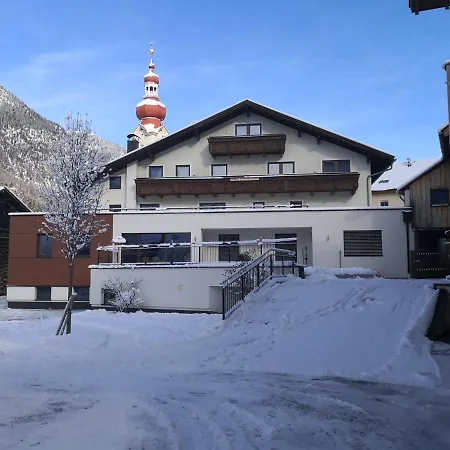 Gabl Guest house 3*