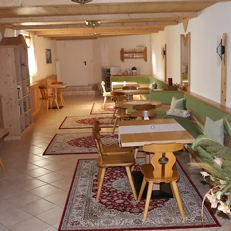 Gabl Guest house 3*